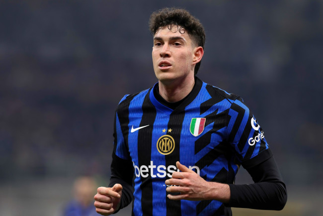 Ang Real Madrid ay naiulat na nagtatrabaho sa isa pang malaking pag-sign para sa pagtatanggol, na nagmumula sa Inter Milan
