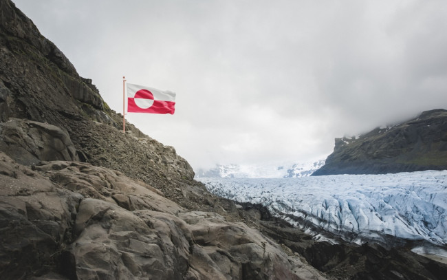 Pinag-aaralan ng mga siyentipiko ang panganib ng pagkatunaw ng glacier sa Greenland