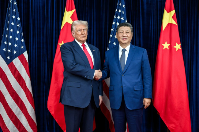 Trump at Xi nakipag-usap sa Taiwan at soybeans sa pagsisikap na patatagin ang relasyon ng US at China