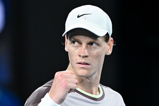 Binasag ni Jannik Sinner ang bagong winning record sa isa pang nakapanlulumo na panalo sa Miami
