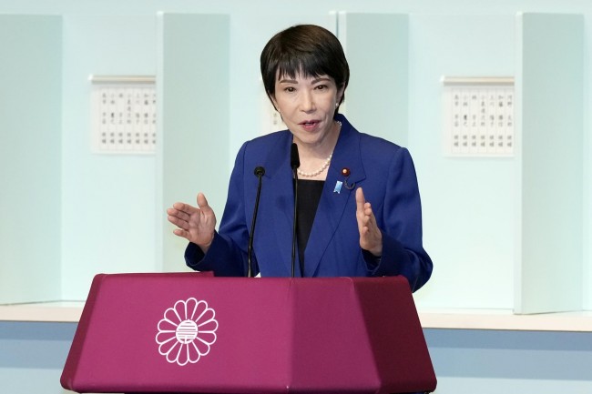 Punong Ministro ng Japan, hinimok ang mga mamamayan na maghanap ng mas mataas na lugar matapos ang lindol sa baybayin ng bansa