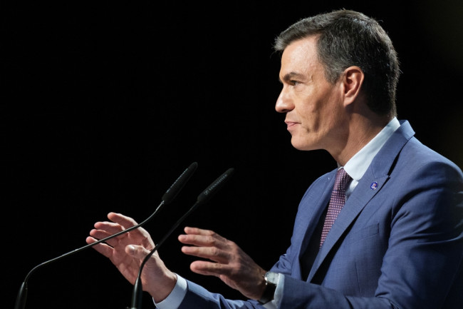 Si Sánchez ay naninindigan laban sa mga higanteng tech sa pagbabawal sa social media: "Hindi kami maimpluwensyahan ng mga oligarko sa tech"