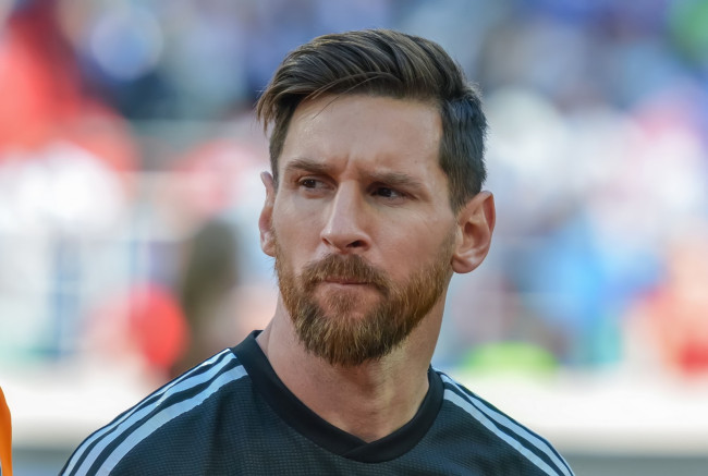 Pinagsisisihan ni Leo Messi ang hindi pag-aaral ng Ingles nang magkaroon siya ng pagkakataon