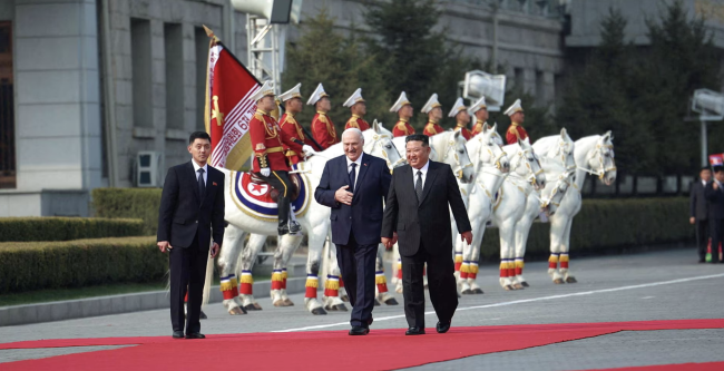 Kim Jong Un malugod na tinanggap si Lukashenko