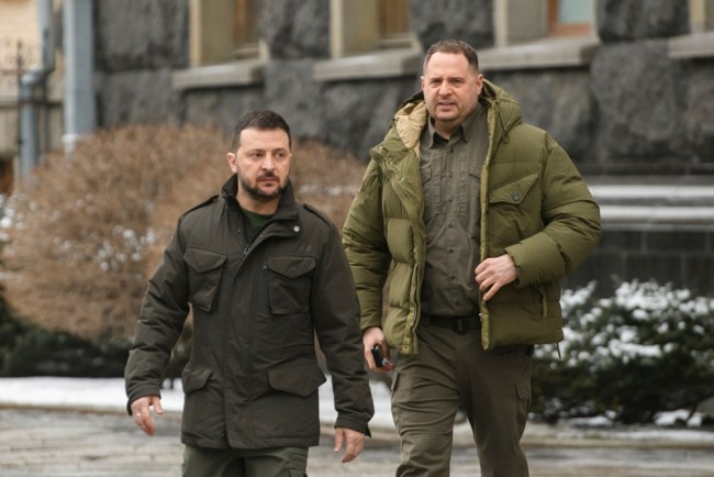 Hinanap ng Ukrainian anti-graft police ang bahay ng nangungunang katulong ni Zelensky