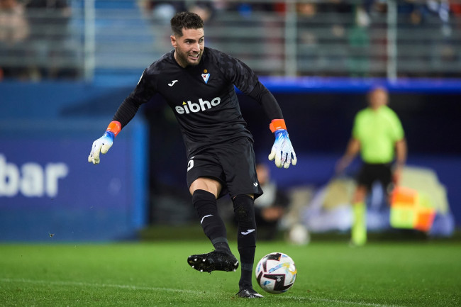 Nagtitiwala ang coach ng Algeria sa goalkeeper na si Luca Zidane sa kabila ng pagpapahintulot kay Messi na mag-hat-trick