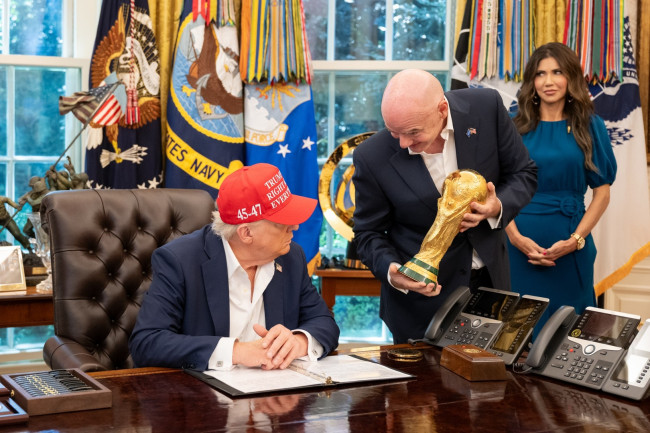 Ang pangarap ng Hilagang Amerika sa World Cup ay nag-aalinlangan, ang mga turista ay mas kaunti kaysa inaasahan