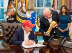 Sinabi ni Donald Trump na magiging isang "malaking pagkakamali" ang papalit kay FIFA President Gianni Infantino