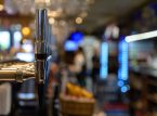 Opisyal na ipinagbabawal ng Wetherspoons ang mga customer na magpatugtog ng musika nang malakas sa mga pub