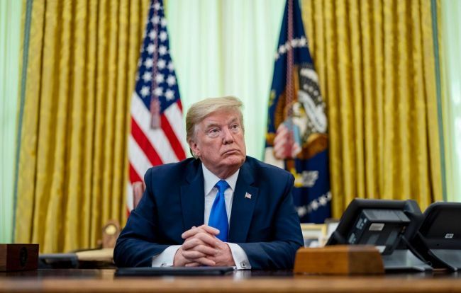 Trump nilagdaan ang executive order na nagbabawal sa mga transgender na babaeng atleta na makipagkumpetensya sa women's sports