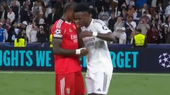 Ang manlalaro ng Benfica ay pinuna at ininsulto dahil sa pakikipag-usap kay Vinícius... at nagustuhan ito ni Prestianni