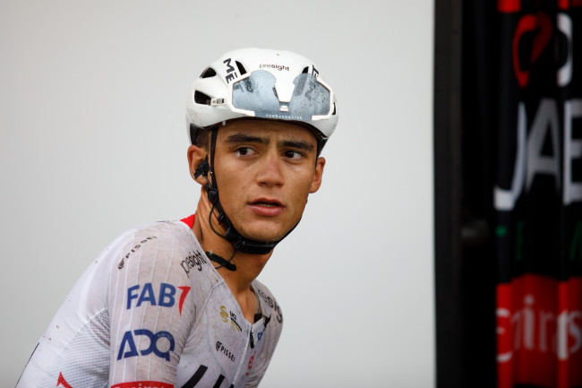 Nanalo si Isaac del Toro sa kanyang unang yugto ng Tour de France na may malaking tulong mula sa teammate na si Tadej Pogacar