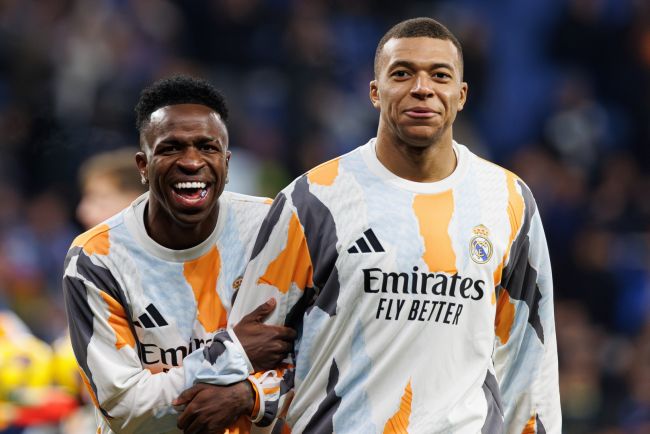 Ang mabangis na pagtatanggol ni Mbappé kay Vinícius kasunod ng mga di-umano'y racist na insulto: Si Prestianni ay "hindi na karapat-dapat na maglaro ng mga kampeon"