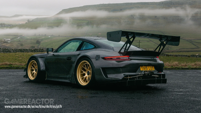 Ang Yorkshire workshop ay gumawa ng isang road-legal na bersyon ng Porsche GT3 R