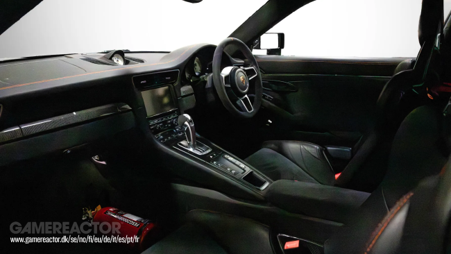 Ang Yorkshire workshop ay gumawa ng isang road-legal na bersyon ng Porsche GT3 R