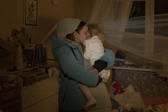 Ang mga Czech ay nakalikom ng higit sa $ 6 milyon upang magpadala ng mga generator sa nagyeyelong Ukraine