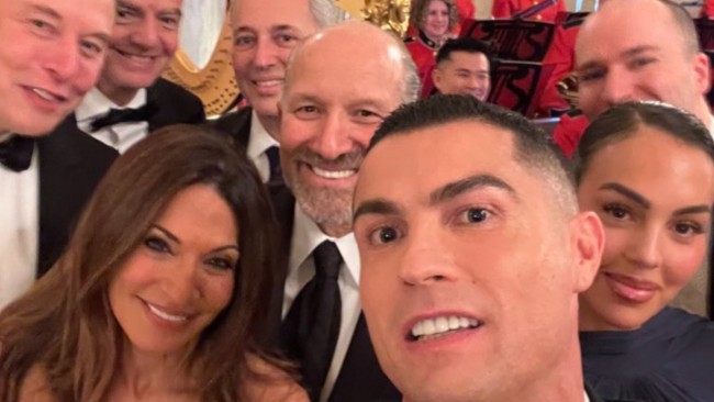 Bakit nagpunta si Cristiano Ronaldo sa White House at nagpose kasama si Elon Musk?