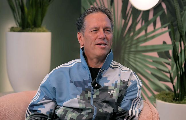 Ang mundo ng paglalaro ay nagbibigay pugay kay Phil Spencer matapos ang kanyang nakakagulat na pag-alis
