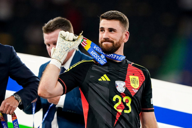 Binasag ni Unai Simón ang mga bagong rekord bilang pinaka maaasahang goalkeeper ng World Cup sa kasaysayan matapos talunin ng Espanya ang Portugal 1-0