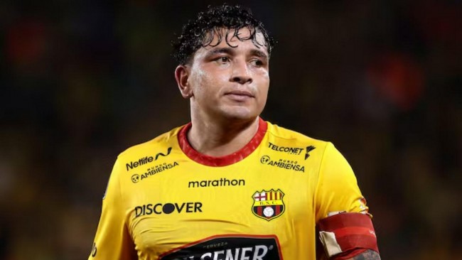 Ecuatorian football player na si Mario Pineida mula sa Barcelona SP binaril sa Guayaquil