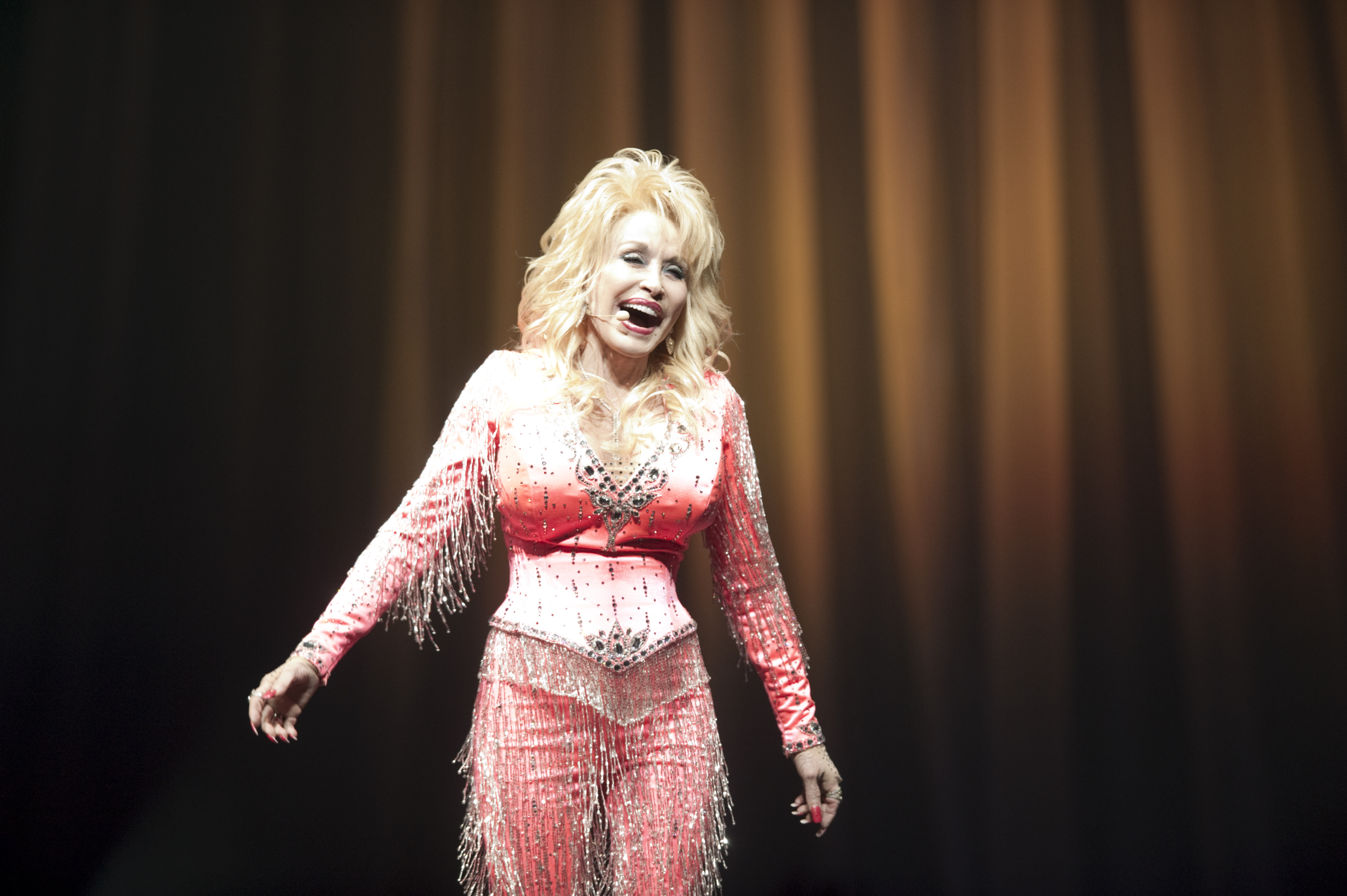 Isang honorary festival na nakaplano para sa London at Nashville upang ipagdiwang si Dolly Parton
