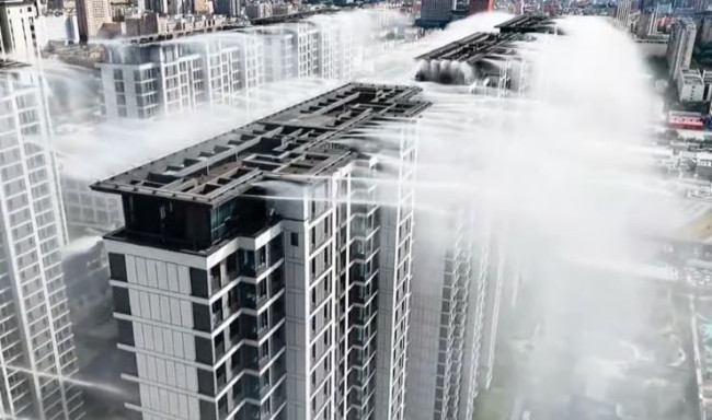 Ang mga tower ng apartment ay lumilikha ng artipisyal na ulan upang talunin ang heatwave