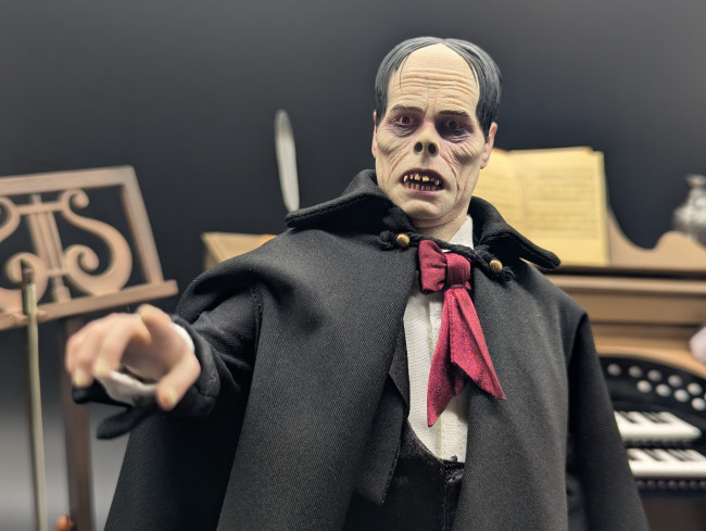 Ang Phantom of the Opera 1/6 Action Figure ay isang kamangha-manghang panoorin