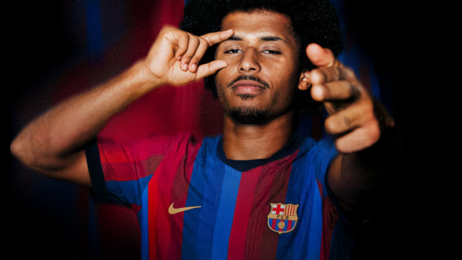 Inanunsyo ng Barcelona ang paglagda kay Karim Adeyemi, muling pagkikita kay Hansi Flick