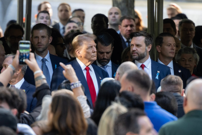 Nakipaghiwalay si Trump kay Vance dahil sa pamamaril sa Minneapolis