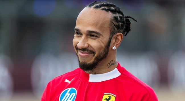 Iniisip ni Lewis Hamilton na maging nag-iisang itim na driver na nanalo sa F1 Italian GP gamit ang Ferrari