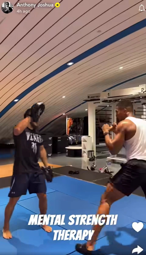 Anthony Joshua, bumalik sa pagsasanay matapos ang aksidente sa kotse