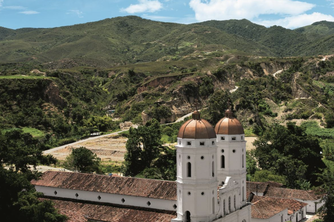 15 patay sa pagbagsak ng eroplano sa Colombia, kabilang na ang kandidato sa pulitika