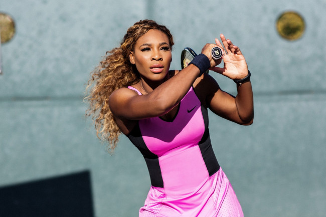 Si Serena Williams ay sumisid pabalik sa mga kumpetisyon, "100% tiyak", sabi ng dating coach