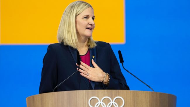 Ipagbabawal ng IOC ang mga transgender na atleta mula sa mga babaeng sports sa Olimpiko, tanging mga biological na kababaihan lamang ang pinapayagan