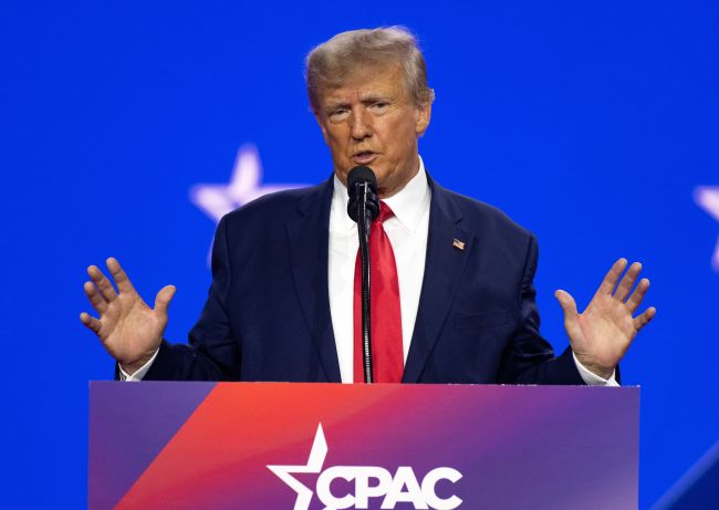 Sinabi ni Trump na mas gusto niya ang isang nuclear deal sa Iran kaysa sa "bombing the hell out of it"