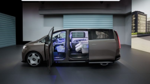 Inilunsad ng Mercedes ang bagong pitong-upuan na may 700 kilometro ng saklaw