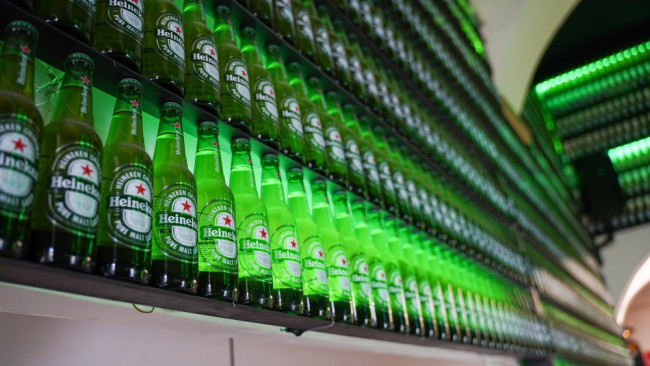 Heineken, magbawas ng 6,000 trabaho matapos bumaba ang demand ng beer