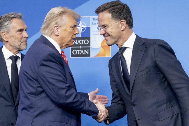 Nakipag-usap si Trump kay Rutte ng NATO sa Greenland