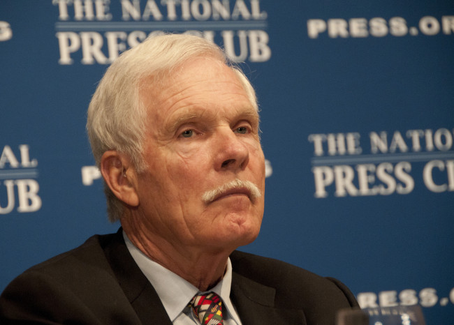 Ang tagapagtatag ng CNN at 24-oras na imbentor ng balita na si Ted Turner, pumanaw na sa edad na 87