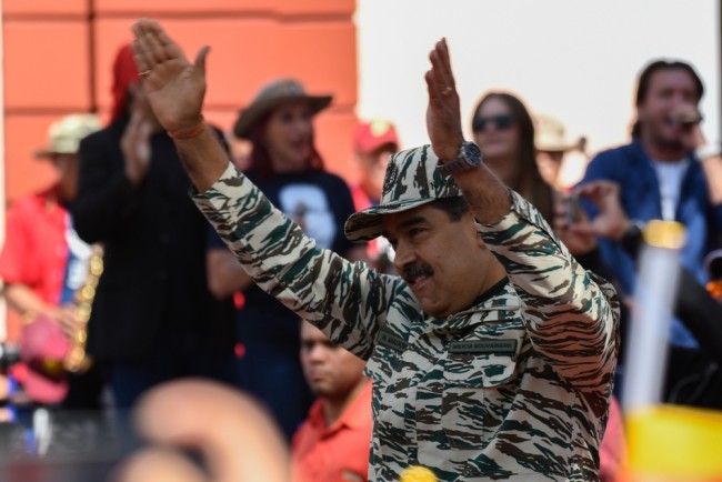 Itinalaga ng Estados Unidos si Maduro bilang terorista, na nagbubukas ng pintuan sa aksyong militar