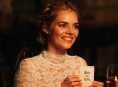 Ready or Not and Scream VI star na si Samara Weaving ay nagdadala ng kanyang PS5 kahit saan siya maglakbay