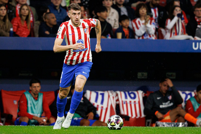 Ang manlalaro ng Atlético de Madrid na si Matteo Ruggeri ay inakusahan ng pagbabayad sa mga kababaihan para sa mga racist at sekswal na audio