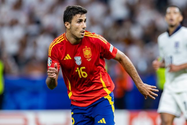 Binuksan ni Rodri Hernández ang pinto sa Real Madrid: "Hindi ka maaaring tumanggi sa pinakamahusay na mga club sa mundo"