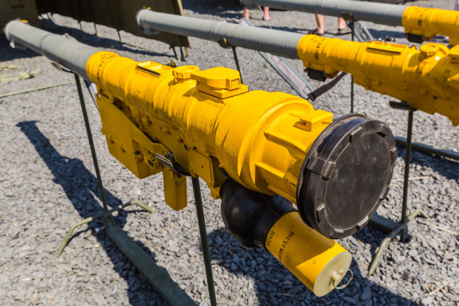 Ang Russia ay magbibigay sa Iran ng libu-libong portable missiles sa ilalim ng isang lihim na kasunduan sa € 500 milyon