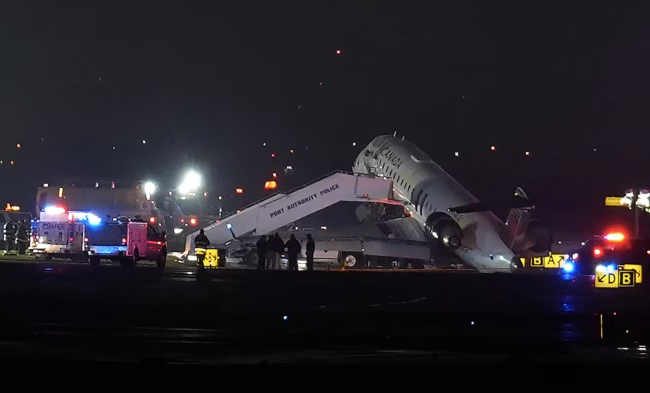 Piloto at co-pilot, patay sa banggaan ng jet ng Air Canada sa LaGuardia