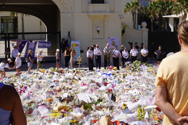 Ipinagdaros ng Australia ang pambansang araw ng pagluluksa para sa mga biktima ng masaker sa Bondi Beach
