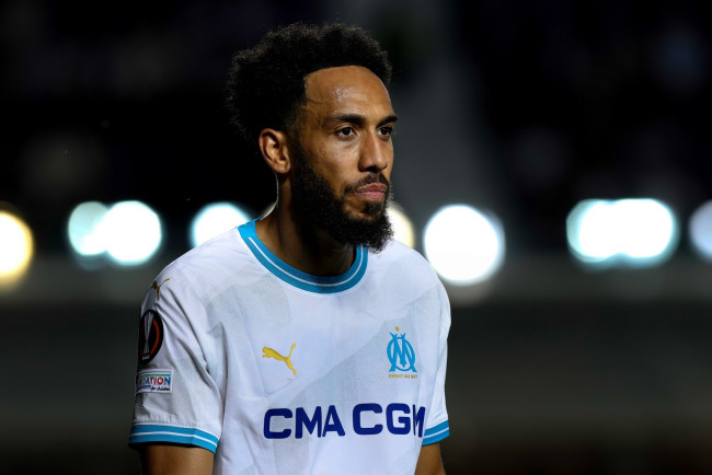 Si Pierre-Emerick Aubameyang ay malapit nang gumawa ng nakakagulat na paglipat sa Deportivo A Coruña