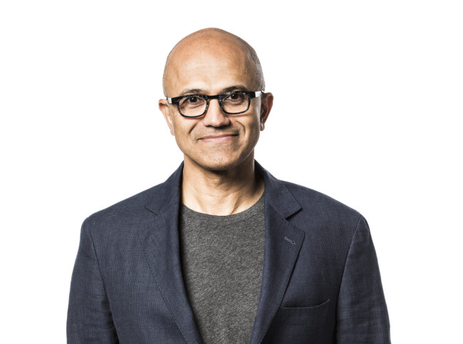 Satya Nadella: "Inaasahang ibabalik ng Xbox ang paglago ng negosyo sa fiscal 2027"
