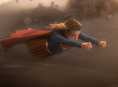 Supergirl tumawid sa $ 100 milyon sa takilya, nagdurusa ng 74% na pagbagsak