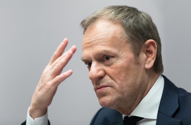 Nagbabala si Tusk na ang pagtatalo sa Greenland ay maaaring magpahirap sa pagkakaisa ng NATO: "Nag-aalala ako"
